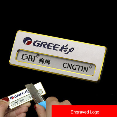 Beli Tag Nama Ukiran Khusus Magnetik dengan isi warna Logo Lencana Nama Logam Berguna Kembali online manufacture