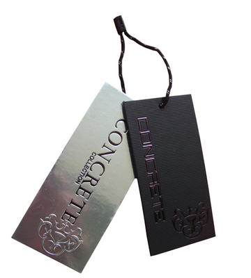 Harga yang bagus Label Ayunan Kertas Perak Daur Ulang Pakaian Mewah Hangtag Emboss Black Foil Logo on line