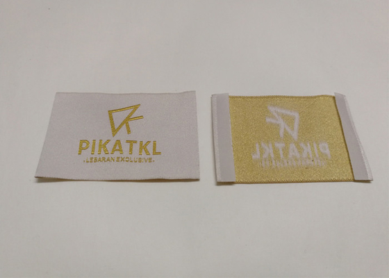 Harga yang bagus Label Jahit Tenunan Pribadi Label Bahan Benang Katun / Poliester Untuk Pakaian on line